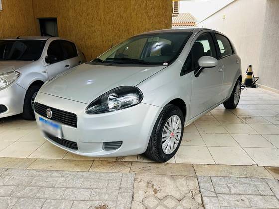FIAT PUNTO 1.4 ATTRACTIVE 8V FLEX 4P MANUAL